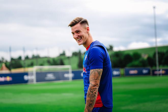 曼聯(lián)紐卡誰家得，萊比錫謝科獨(dú)訓(xùn)中。