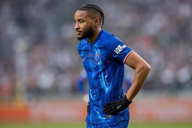 恩昆庫缺席季前訓(xùn)練，英意德多家俱樂部關(guān)注其情況。