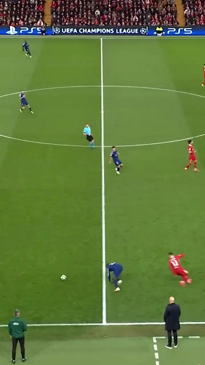 真世一左歐冠官方最新視頻曬出門德斯對位薩拉赫時(shí)的集錦