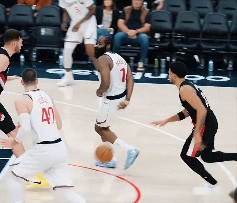 快船114-107開拓者4好消息！哈登坐上后座 倫納德重回三號(hào)位 巴圖姆太穩(wěn)定