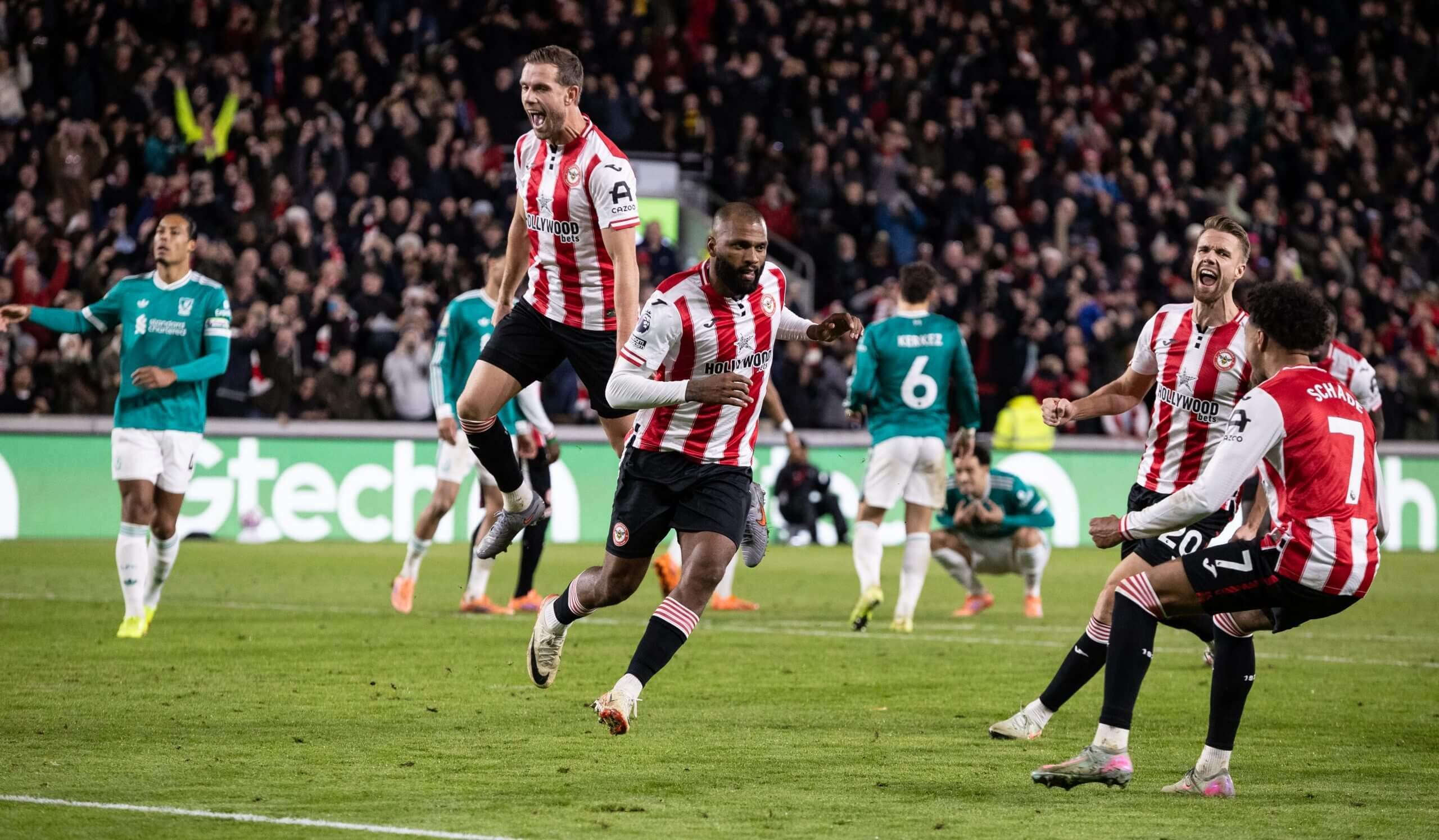 TA：阿森納本賽季的奪冠之路非常順利；斯洛特不應(yīng)該總是談?wù)撉蜿?duì)的缺點(diǎn)