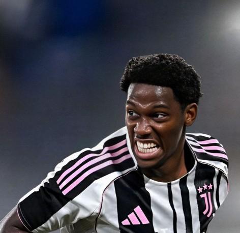 記者：喬納森·大衛(wèi)前途存疑 拜仁和熱刺已了解球員離隊(duì)條件