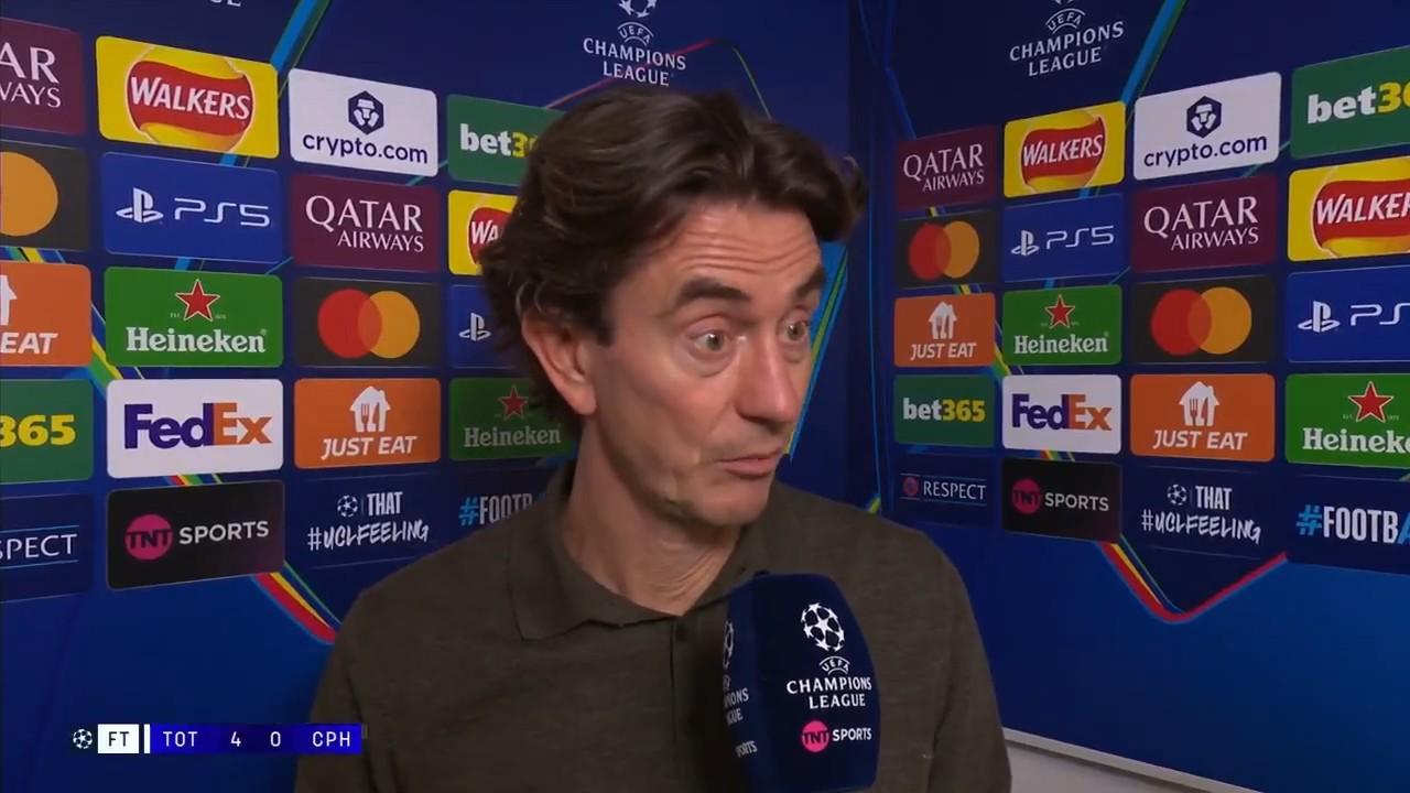 弗蘭克：范德文可能打進(jìn)了本賽季最佳進(jìn)球 就像梅西成為中后衛(wèi)一樣