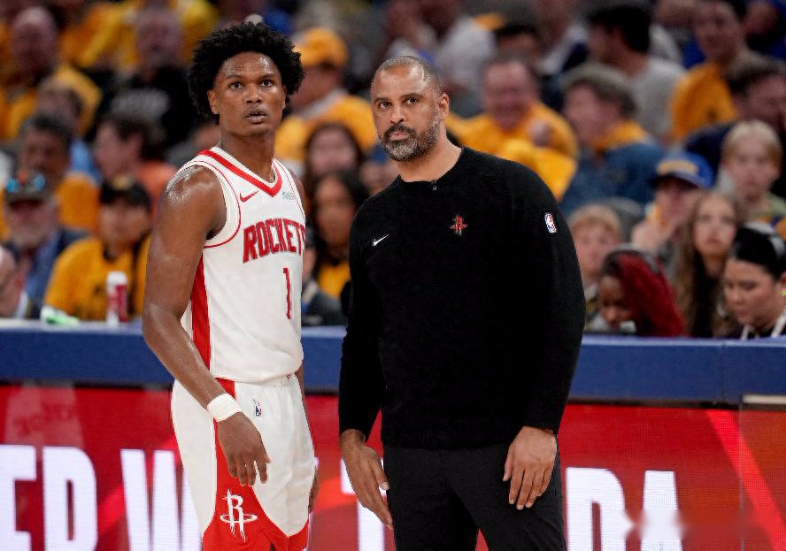 火箭110-102小牛球員評價：3人優(yōu)秀 5人及格 2人崩潰